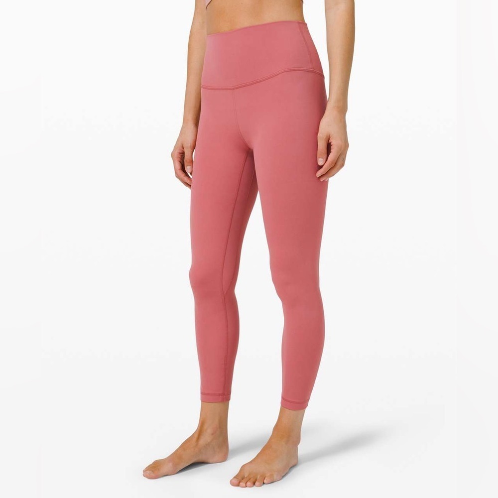 Lululemon Align Super-High-Rise Pants 26"
Asia Fit Brier Rose - Asia M - US S